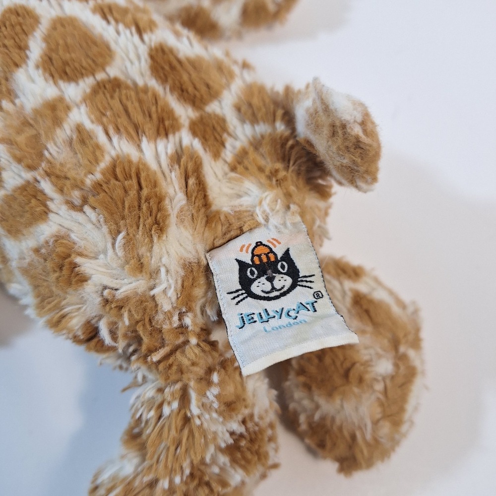 Jellycat Fluffles Giraffe Cream & White Retired Stuffed Animal Plush - Picture 6 of 7